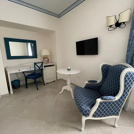 Отель Relais Antiche Saline