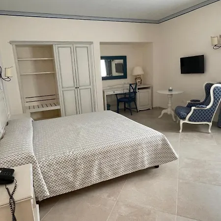 Отель Relais Antiche Saline Торре-Нубия