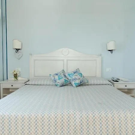 Relais Antiche Saline Отель 4*